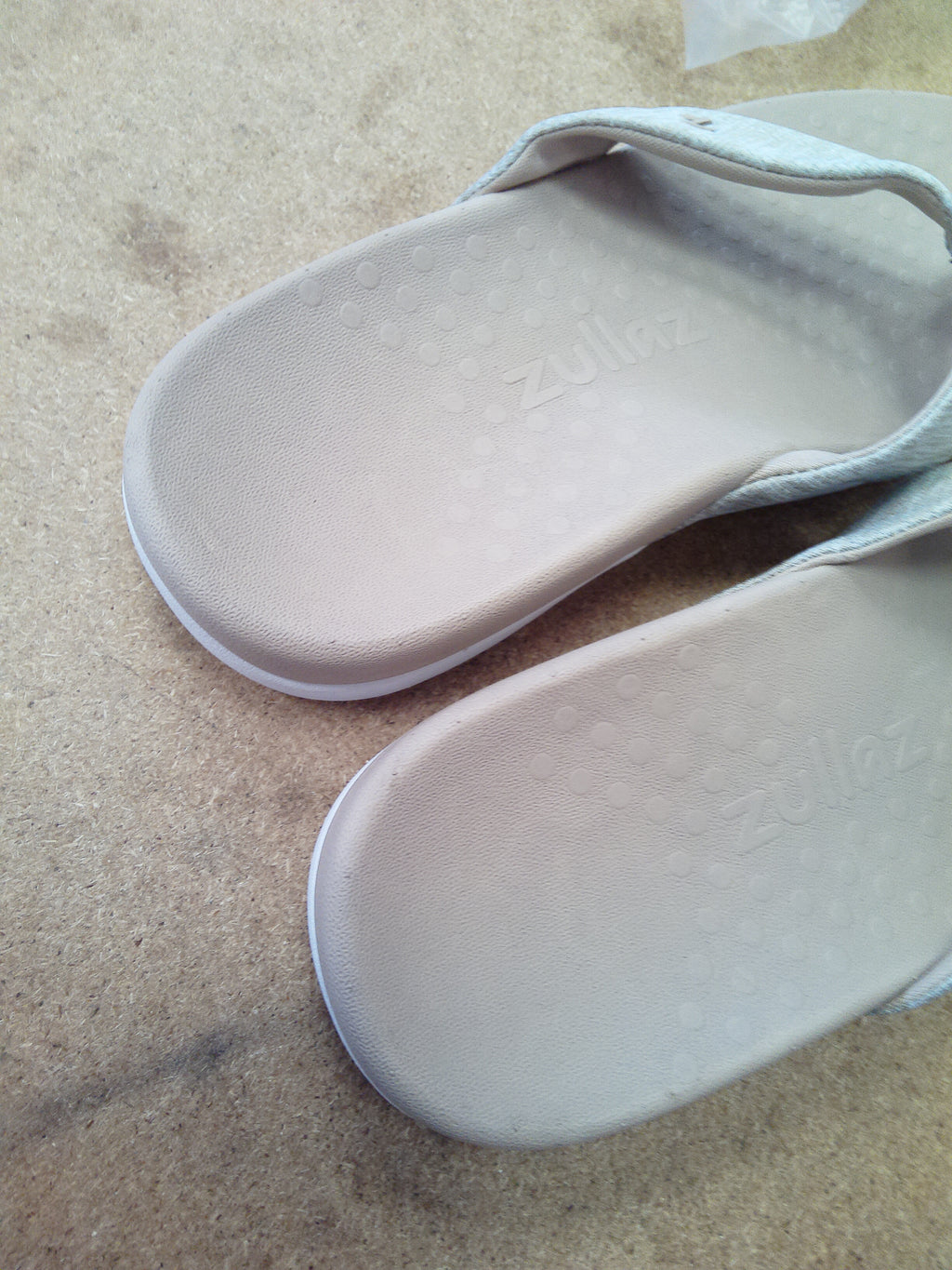 Active Flip Flops - KHAKI - UK 6.5 / EU 40