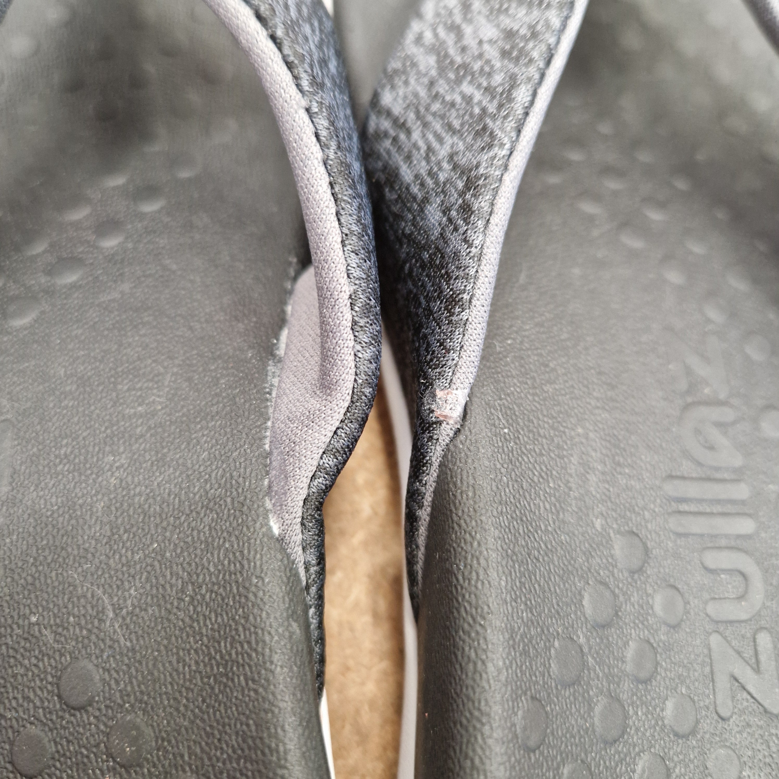 Active Flip Flops - BLACK - UK 7 / EU 41