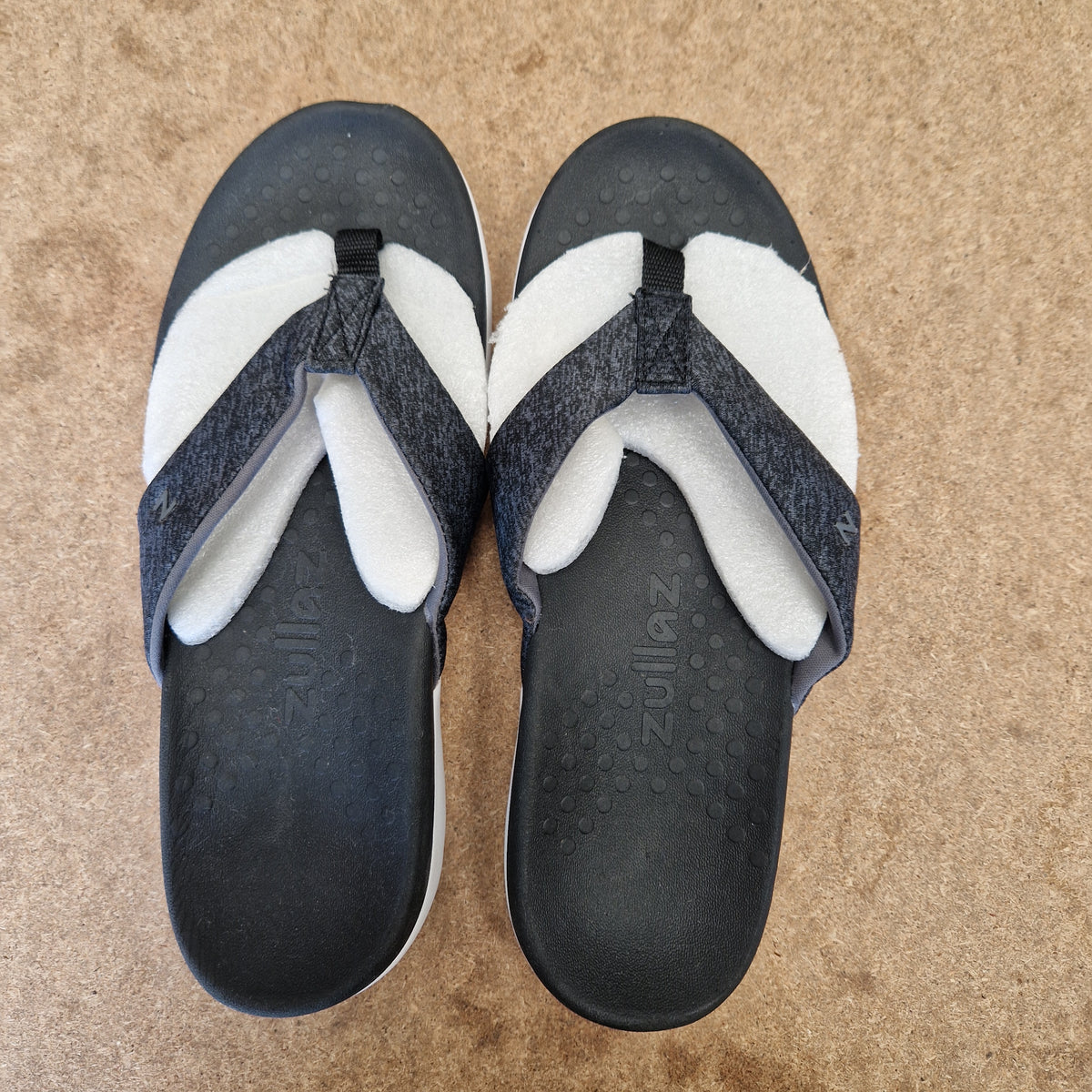 Active Flip Flops - BLACK - UK 7 / EU 41